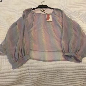 Colorful top with variety of colors.